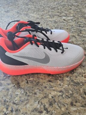 New In Box Nike Gray & Coral Women's Athletic Trainers